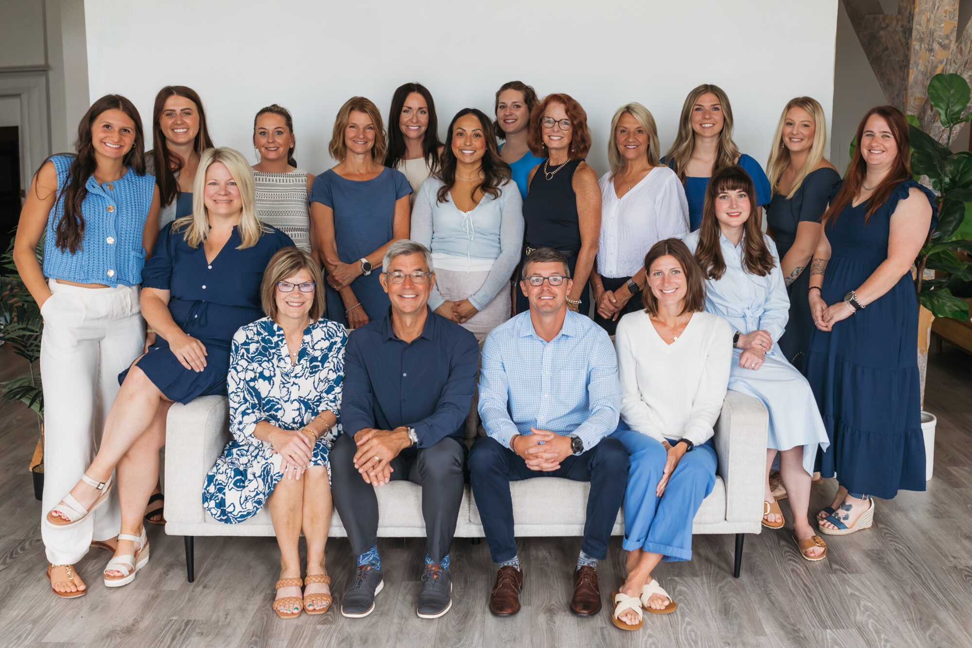 Full Staff White Wall woodbury invisalign